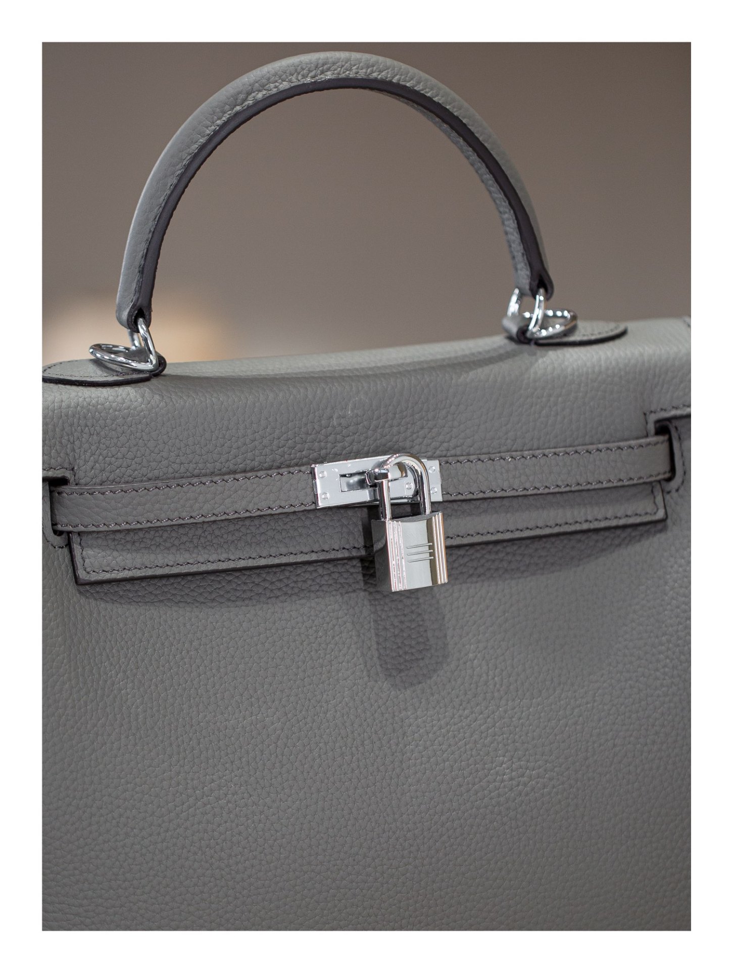 KELLY 25 FIRST LAYER TOGO COWHIDE GREY