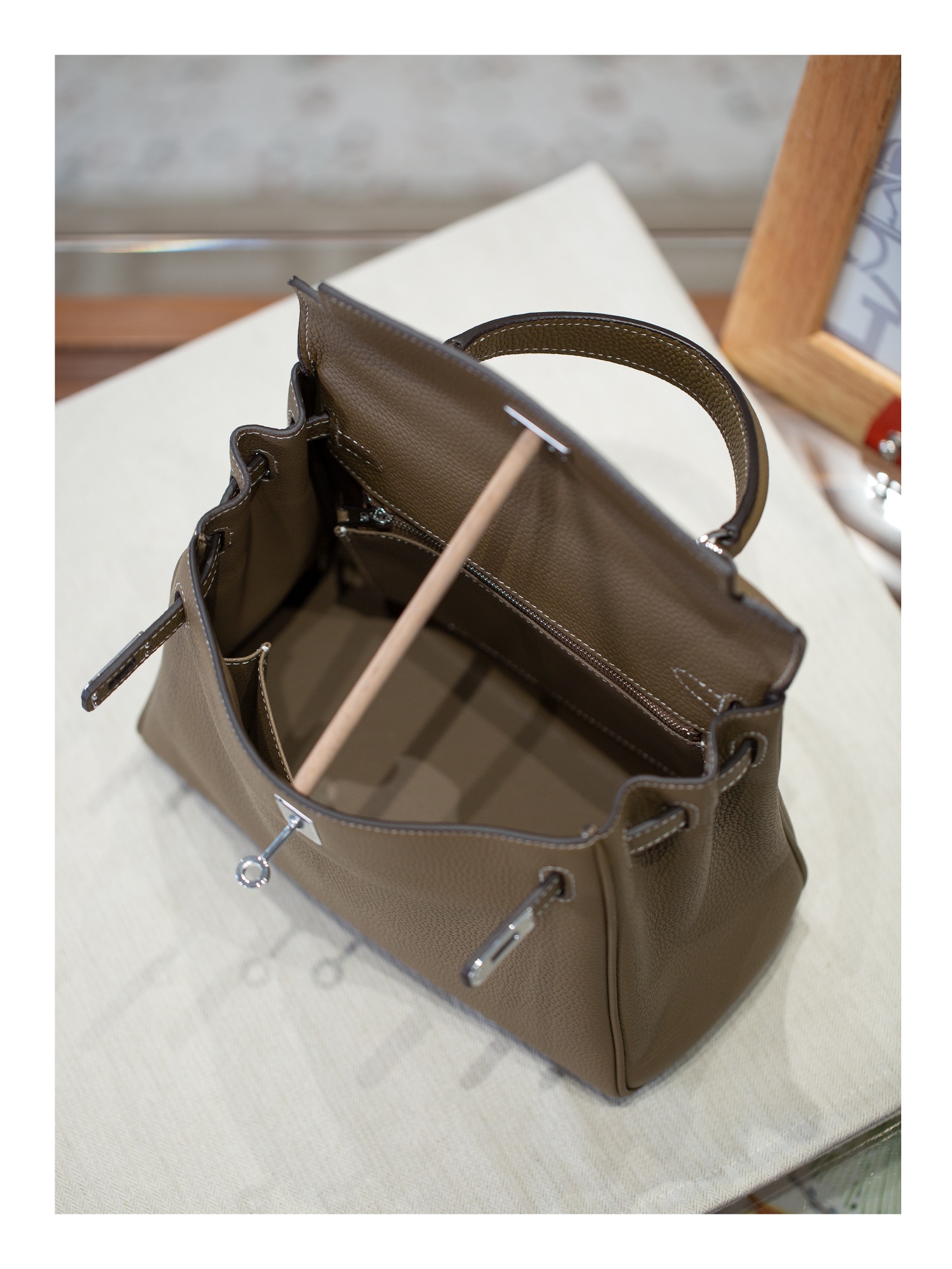 KELLY 25 FIRST LAYER TOGO COWHIDE GREY
