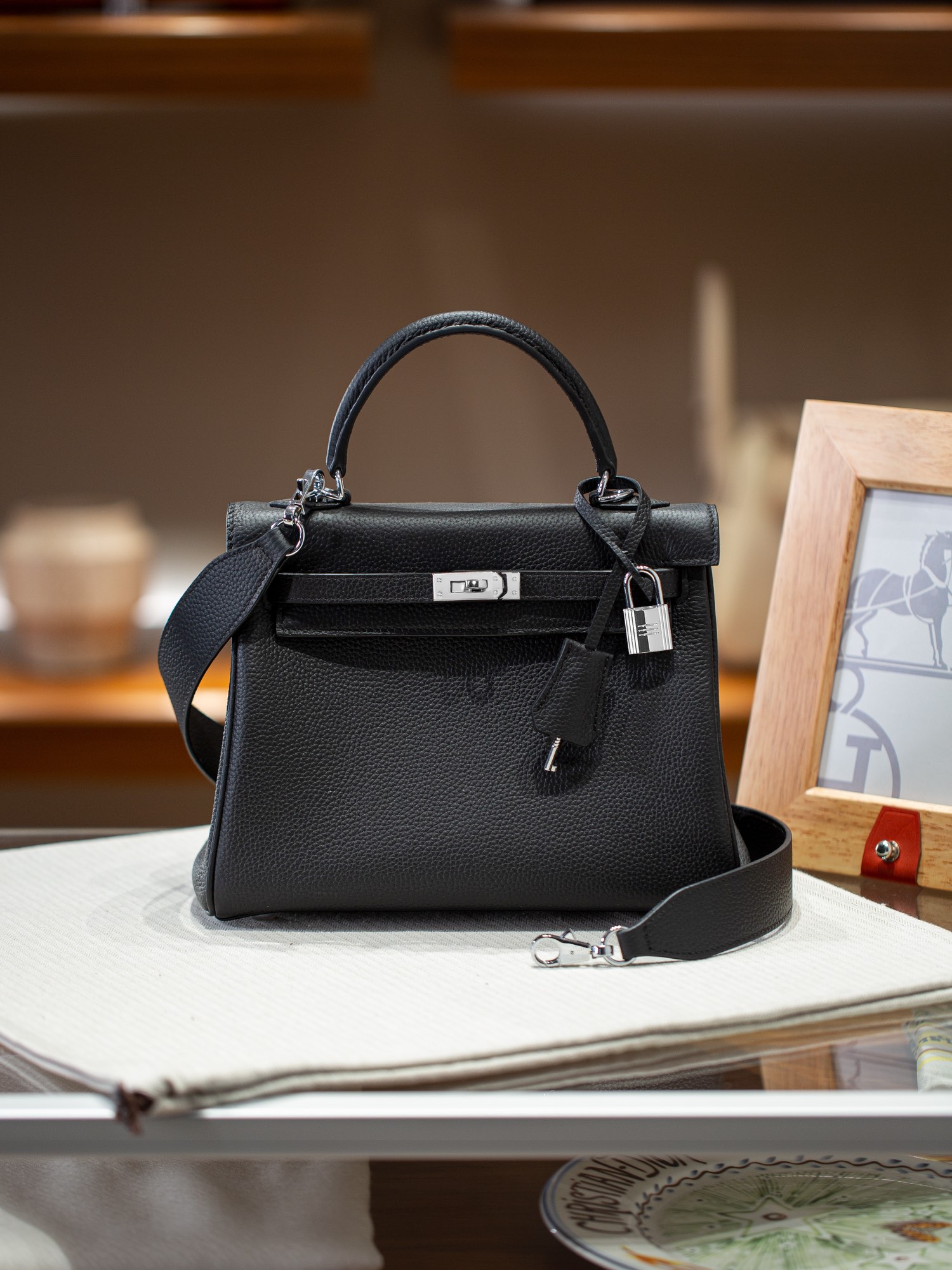 KELLY 25 FIRST LAYER TOGO COWHIDE BLACK