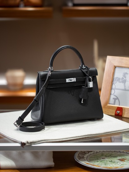 KELLY 25 FIRST LAYER TOGO COWHIDE BLACK