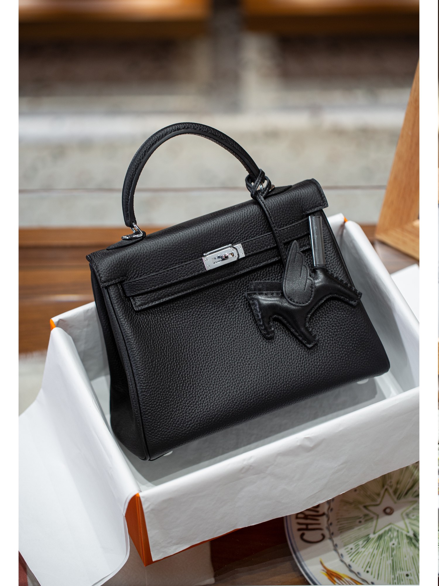 KELLY 25 FIRST LAYER TOGO COWHIDE BLACK