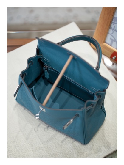 KELLY 25 FIRST LAYER TOGO COWHIDE BLUE