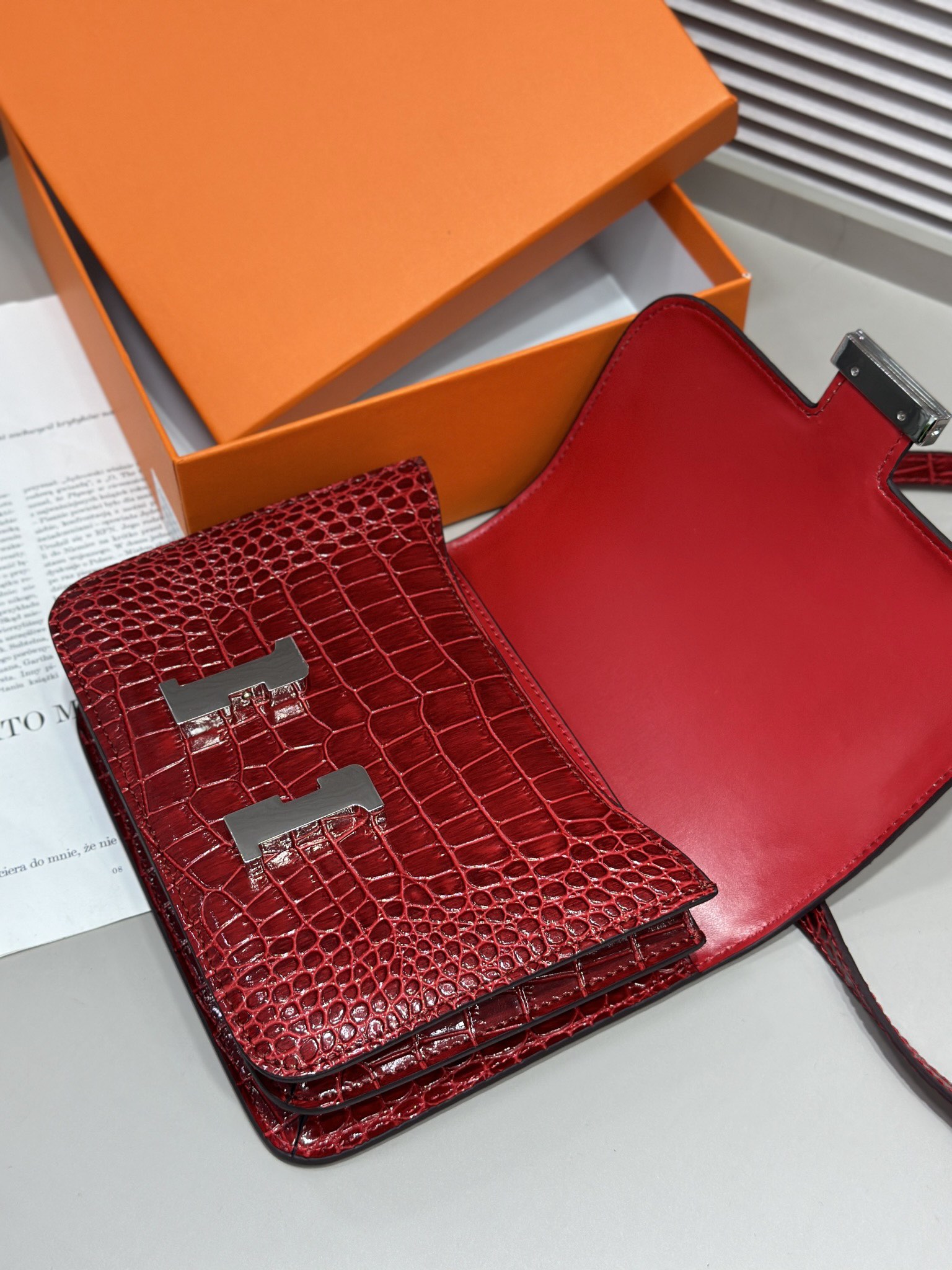 Herthtmes  Matte Alligator Constance 18/23