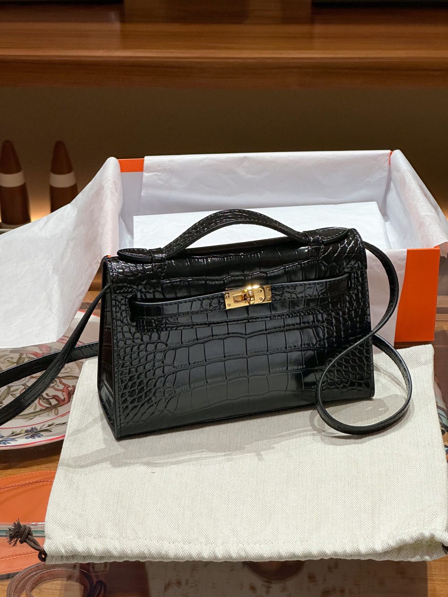Herthtmes Epsom Kelly Crocodile Pochette Clutch