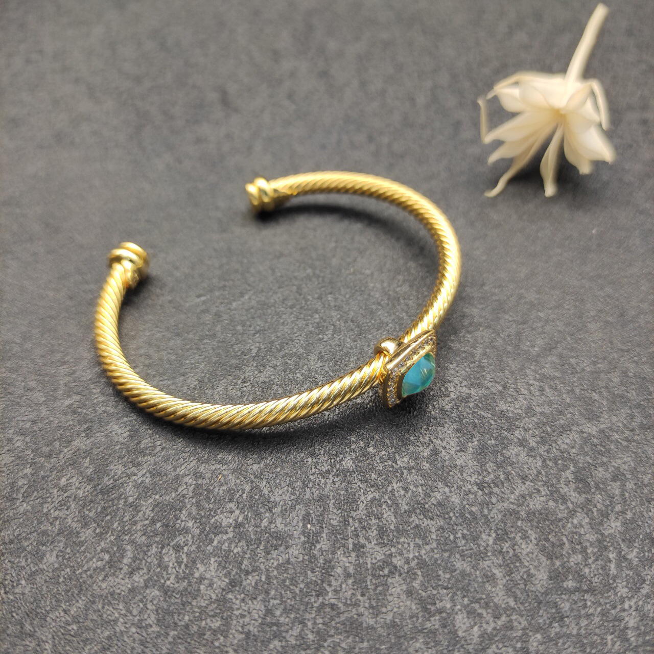 Cable Classics Bracelet with Blue Agate and Diamonds 18K Yellow Gold 4mm