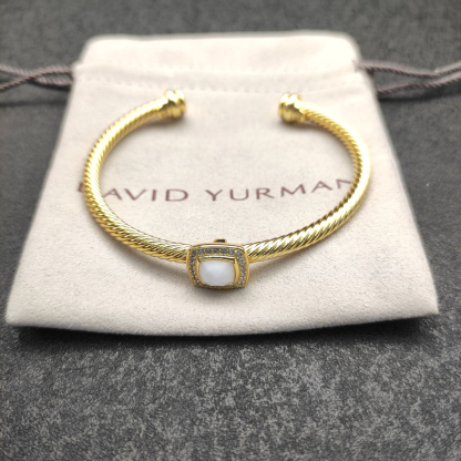 Cable Classics Bracelet with White Agate and Diamonds 18K Yellow Gold 4mm