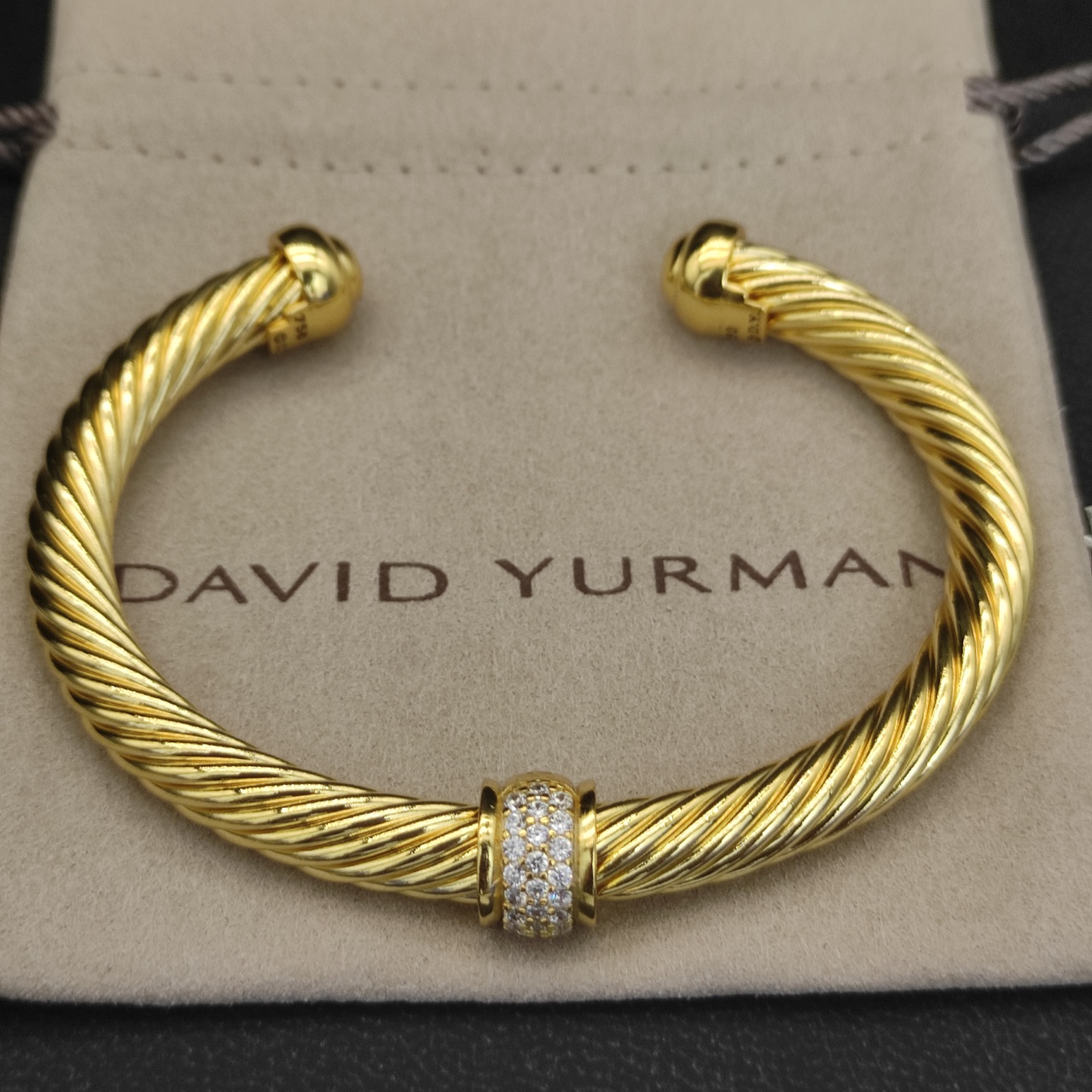 Classic Cable Station Bracelet 18K Yellow Gold and Pave Diamonds, 7mm