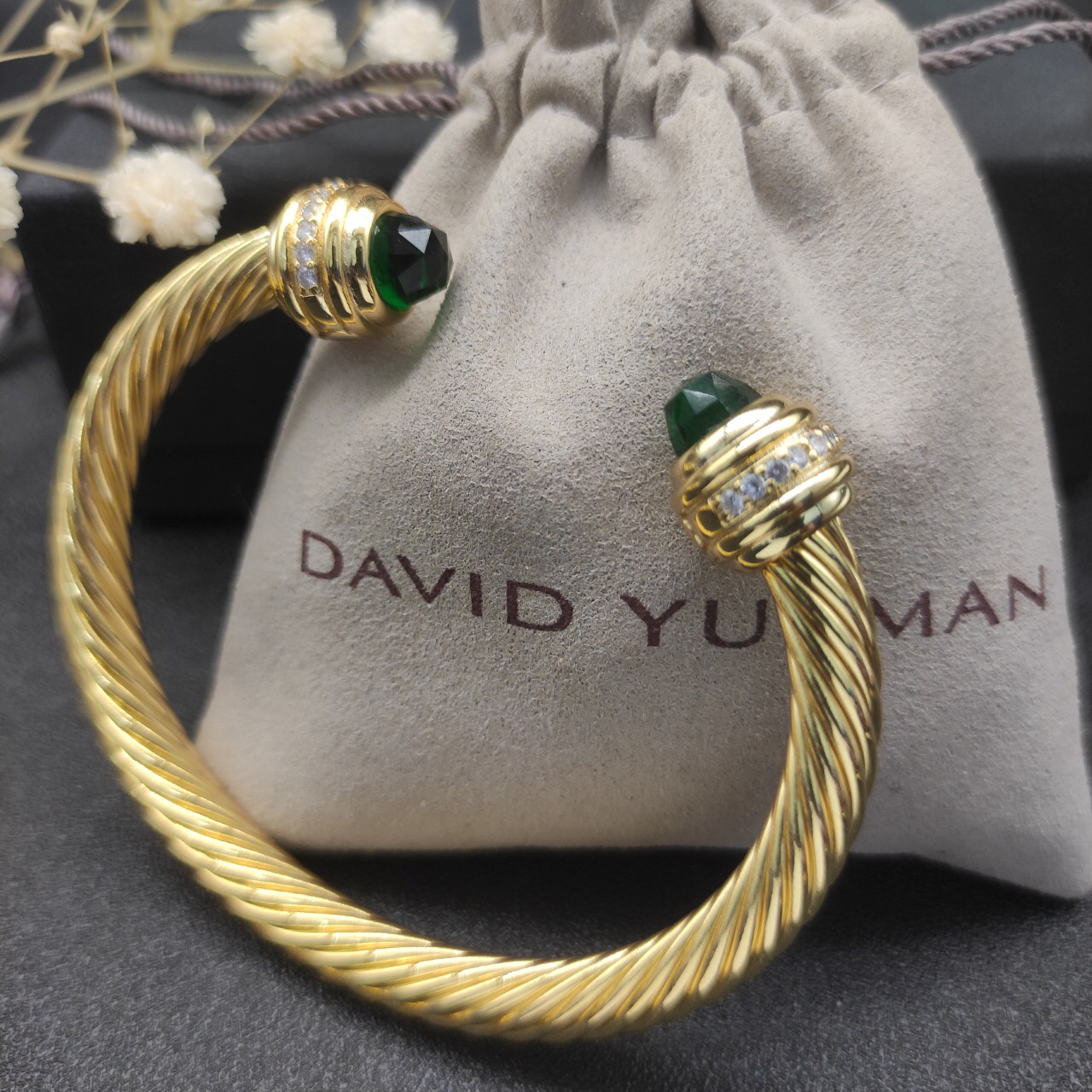 Classic Cablespira® Bracelet 18K Yellow Gold with Dark Green Crystal And Half Diamonds, 7mm