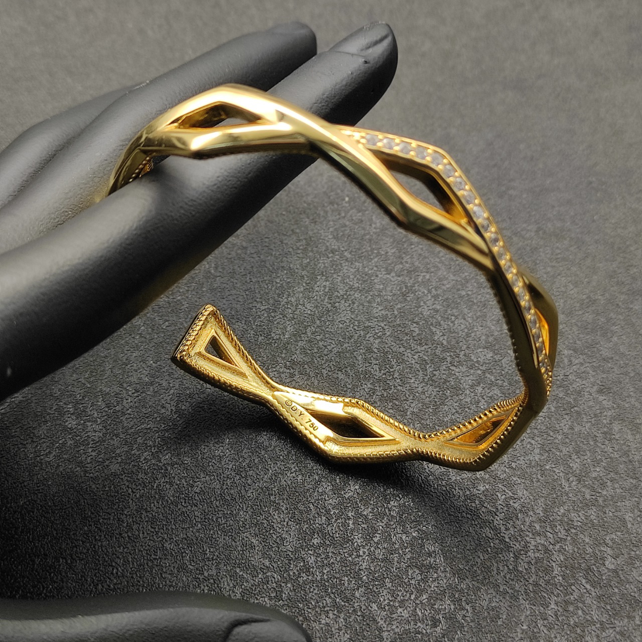 [Copy]Zig Zag Stax™ Two Row Cuff Bracelet Sterling gold with Diamonds, 13mm
