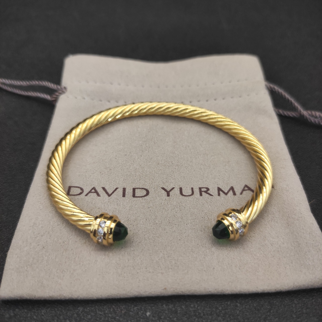 Classic Cablespira® Bracelet 18K Yellow Gold with Dark green crystal and Diamonds, 5mm