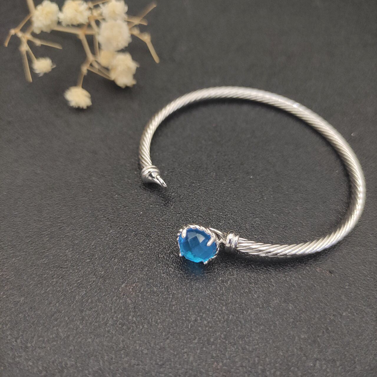 Petite Chatelaine® Bracelet Sterling Silver with Blue Onyx, 3mm