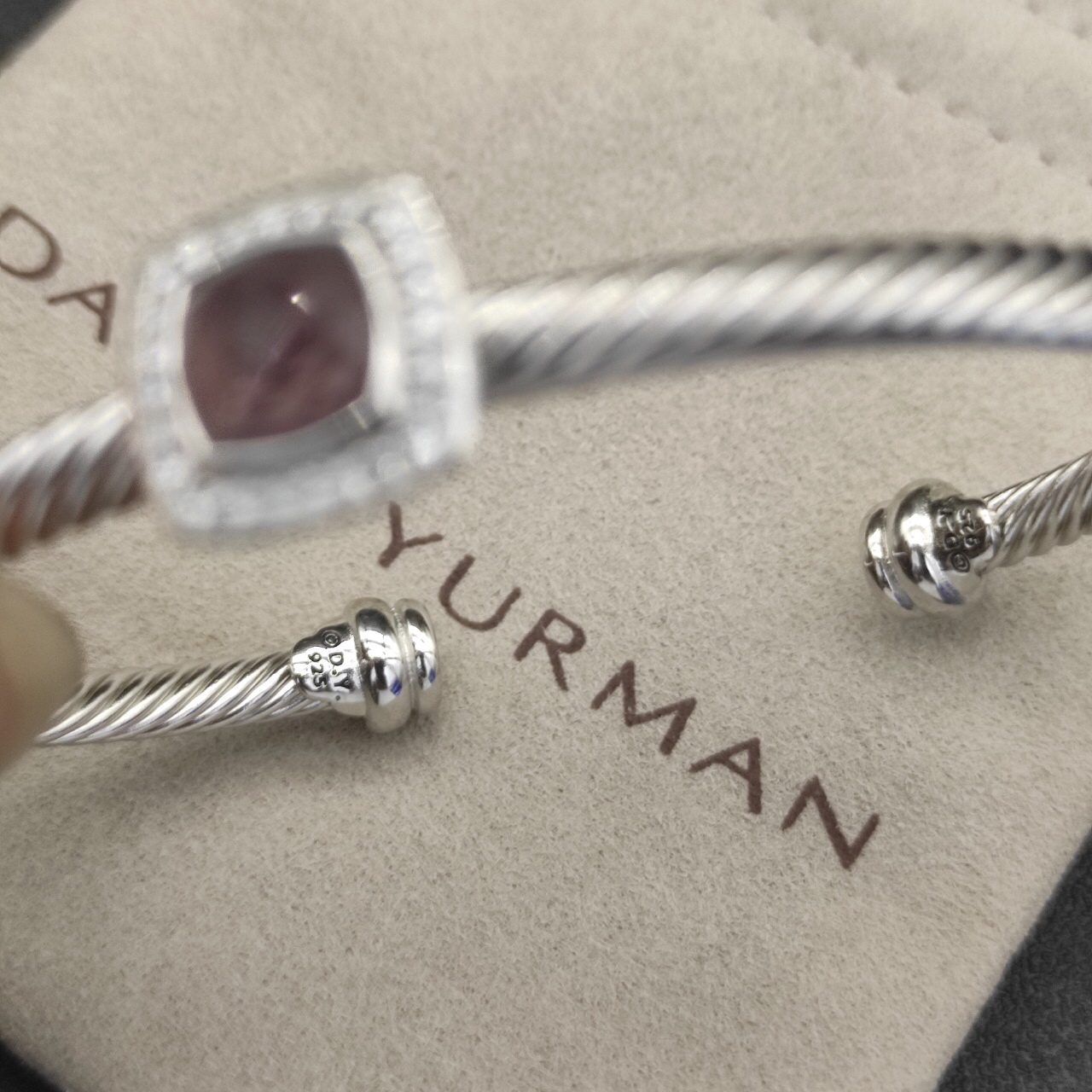 Dathtvid Yurthtman  Sterling Silver Diamond Garnet 4mm Noblesse Cable Bracelet