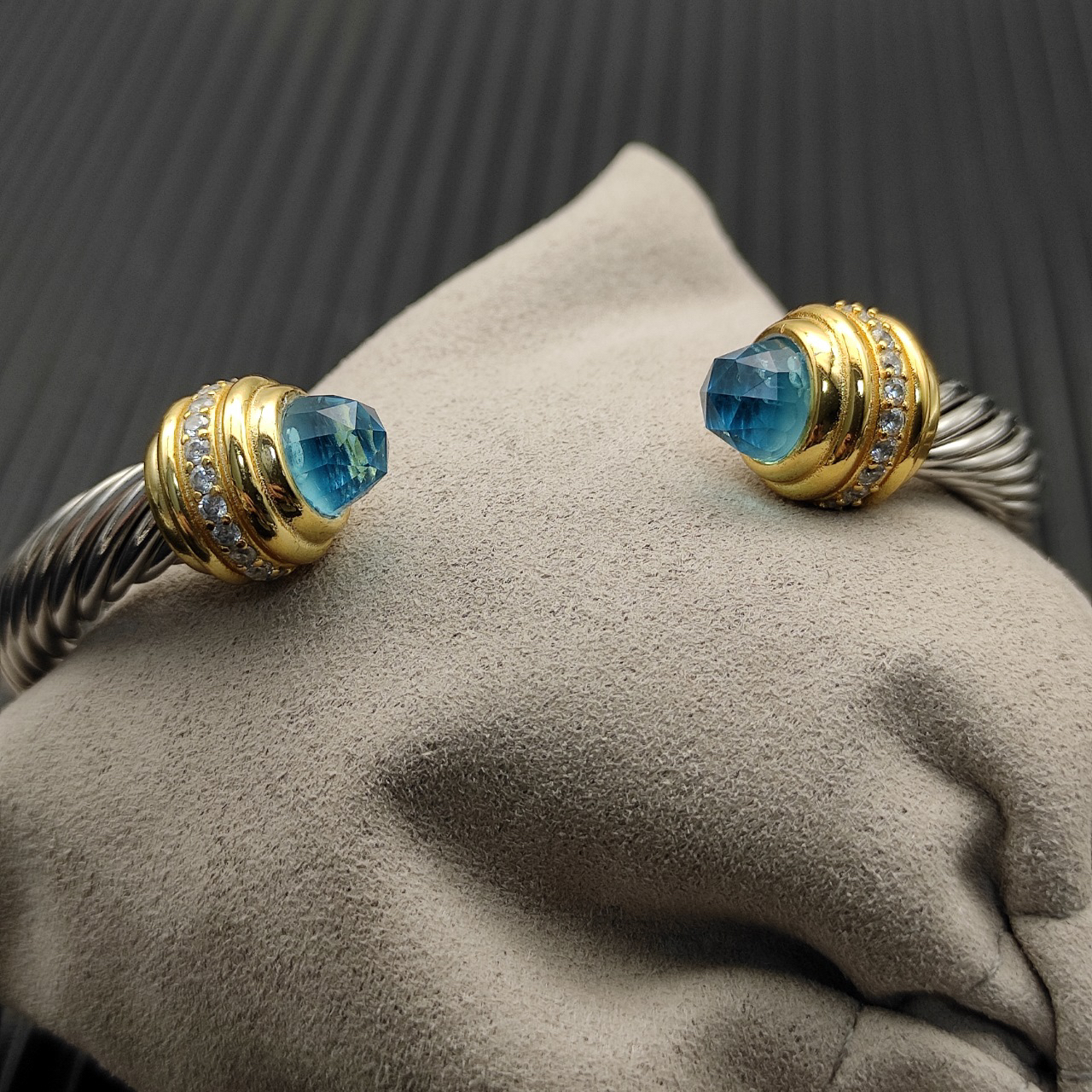 Classic Cablespira® Bracelet Sterling Silver with 14K Yellow Gold, Aquamarine and Diamonds, 7mm