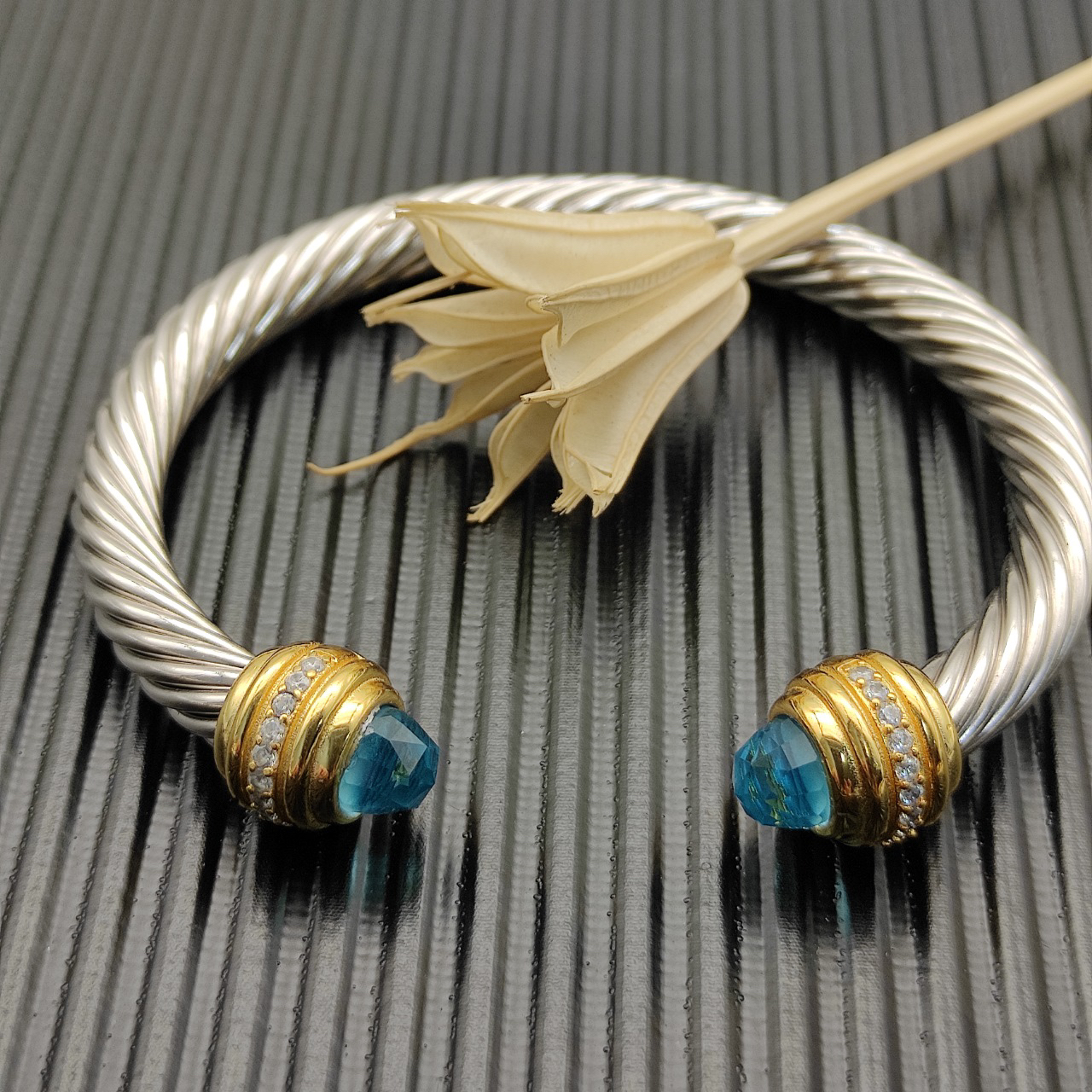 Classic Cablespira® Bracelet Sterling Silver with 14K Yellow Gold, Aquamarine and Diamonds, 7mm