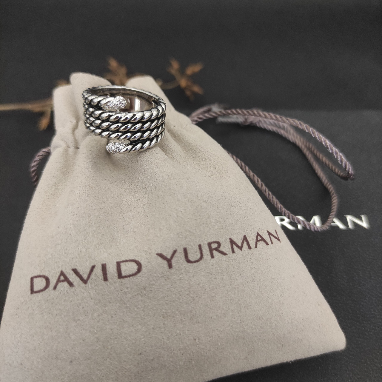 Dathtvid Yurthtman Diamond Willow Serpentine Ring