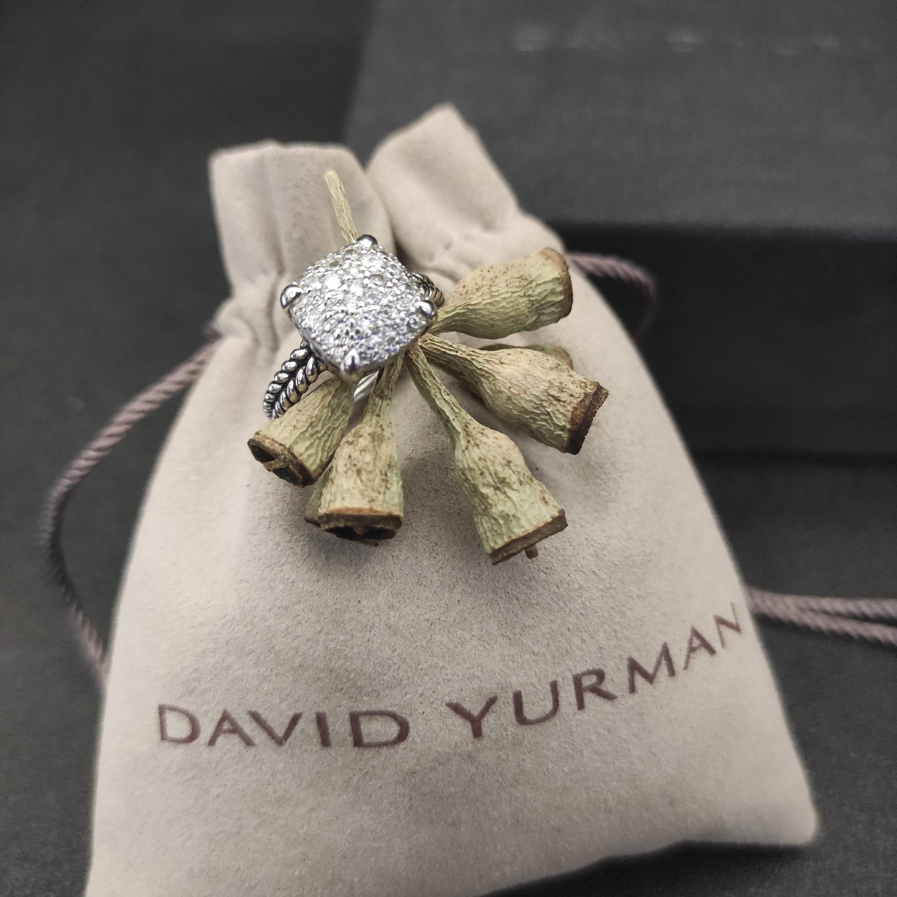 Chatelaine® Ring Sterling Silver with Pavé Diamonds, 11mm