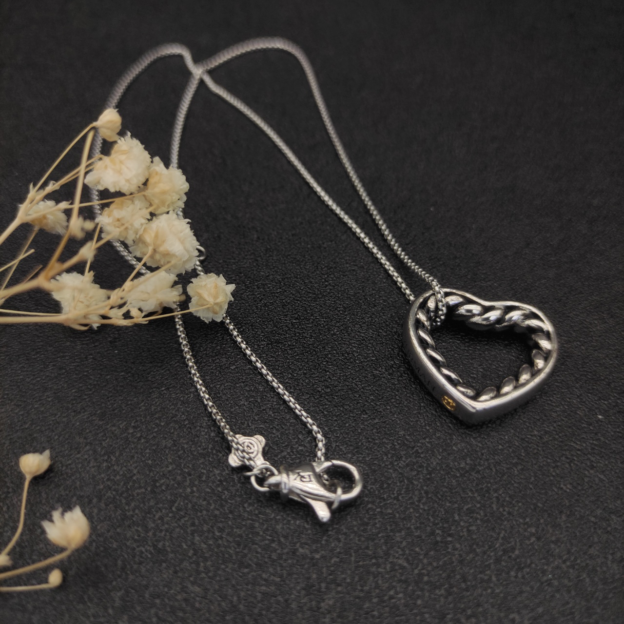 Dathtvid Yurthtman Open Heart Cable Pendant in Sterling Silver