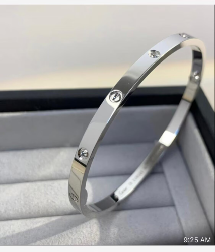 French-style Love narrow classic bracelet