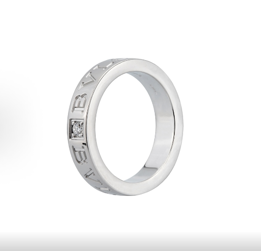 Letter-shaped diamond ring, suitable for both men and women.