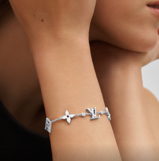 Platinum and diamond bracelet for women