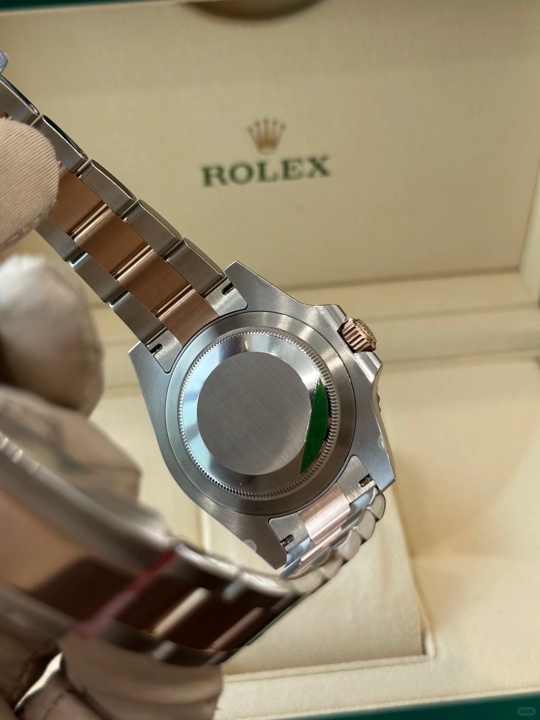 R 126711