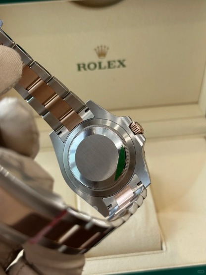R 126711