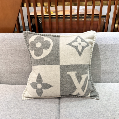 Lothtuis Vuthtitton CHECKMATE Cushion / Throw Pillow