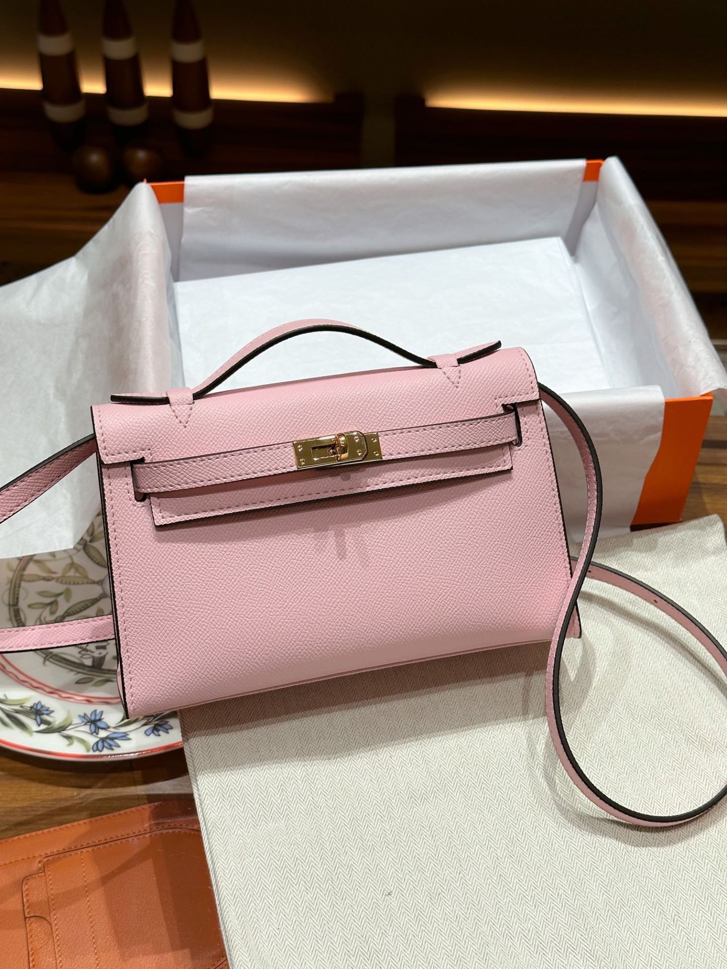 Herthtmes  Epsom Kelly Pochette Clutch