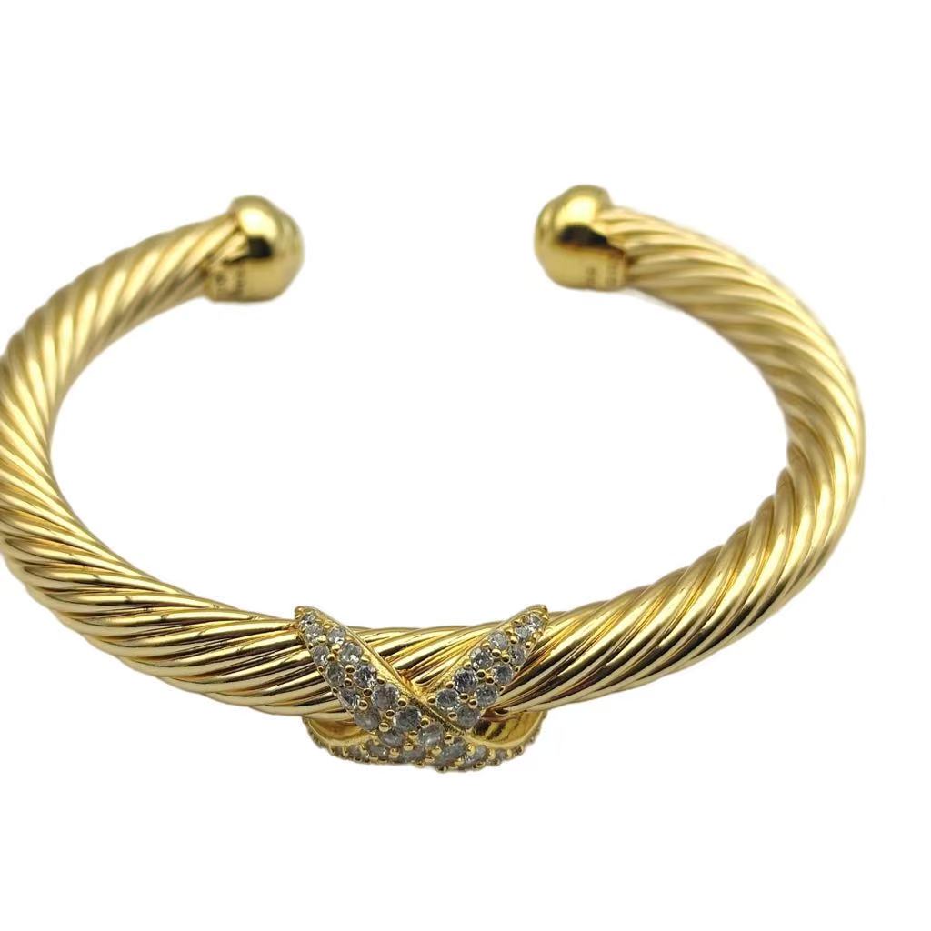 X Classic Cable Station Bracelet in Sterling gold with Diamonds，7mm