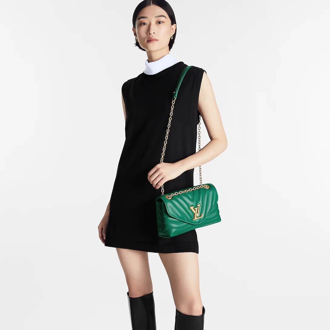 New Wave Chain Bag MM M58664
