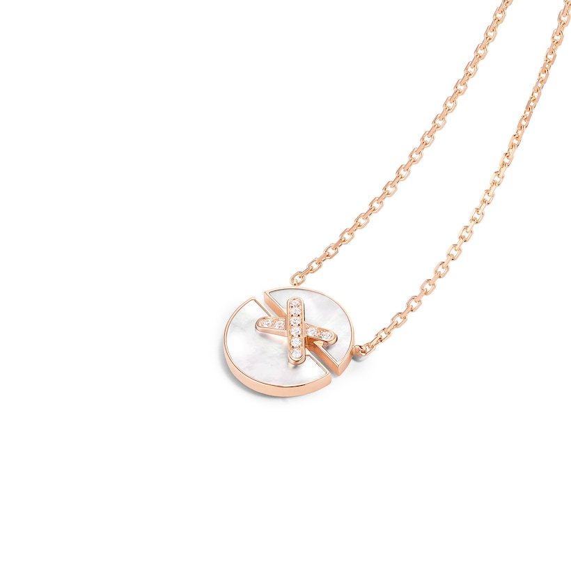 Jeux de Liens Harmony Mother-of-pearl small model pendant