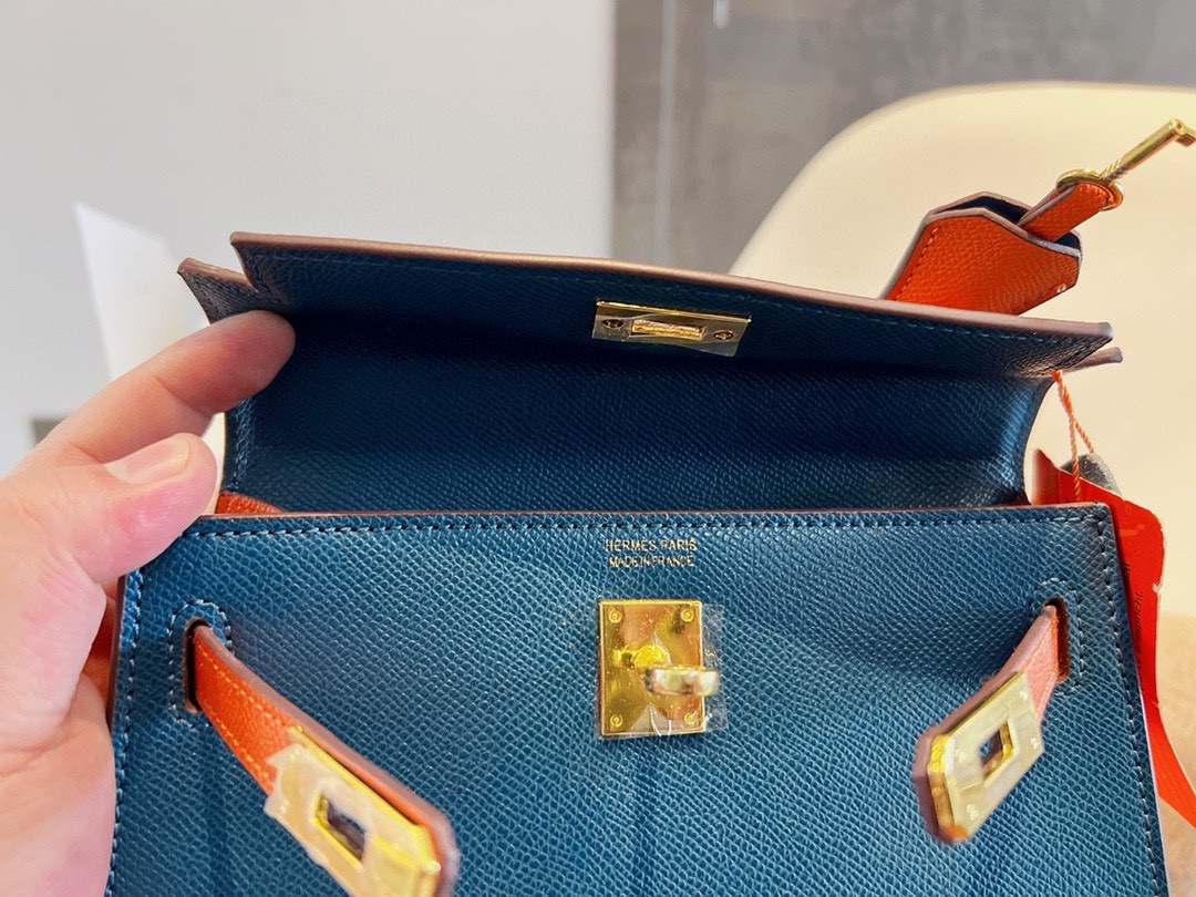Kelly 20/25 Bag