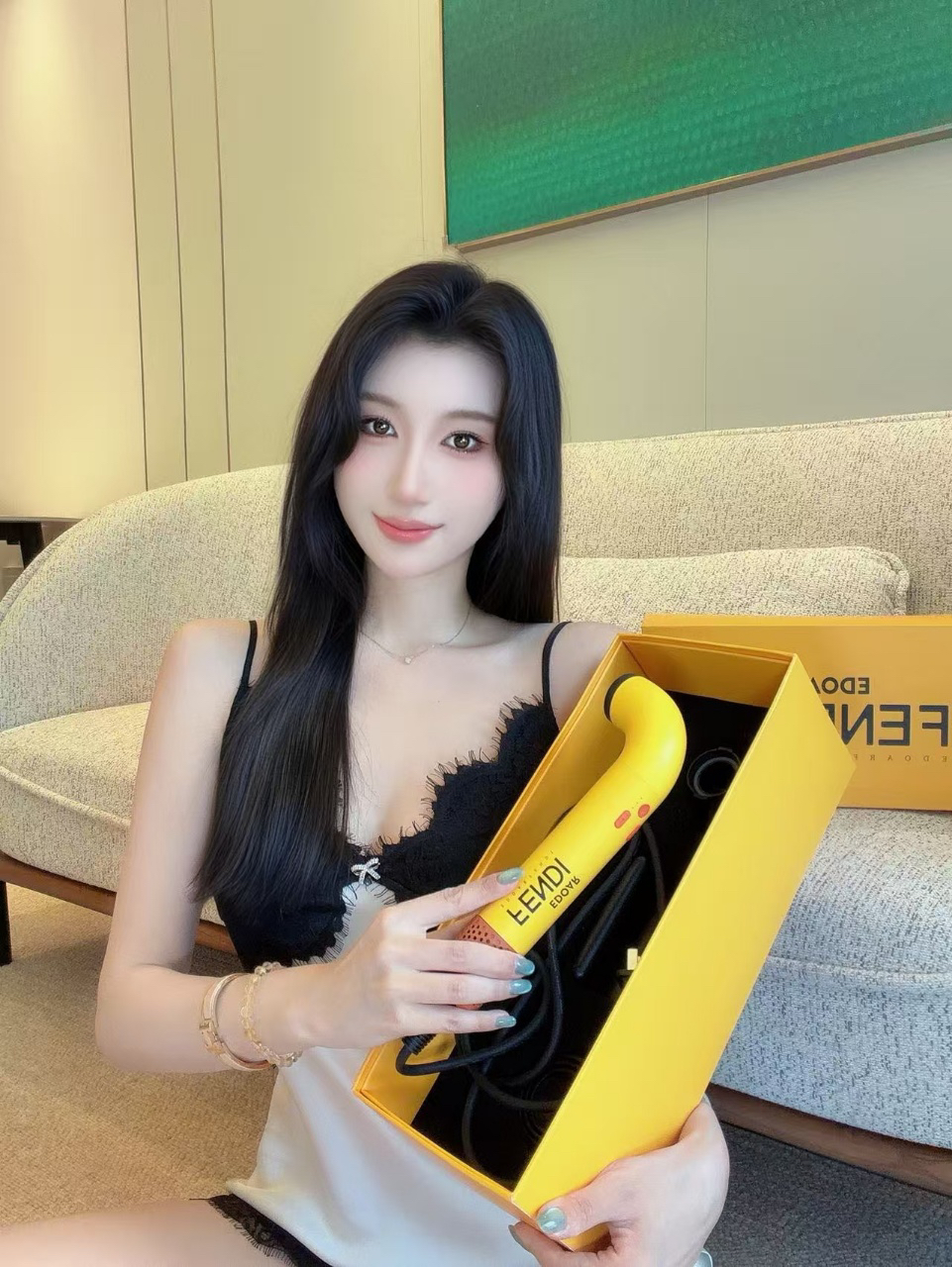  FE--NDI  Smart Hair Dryer