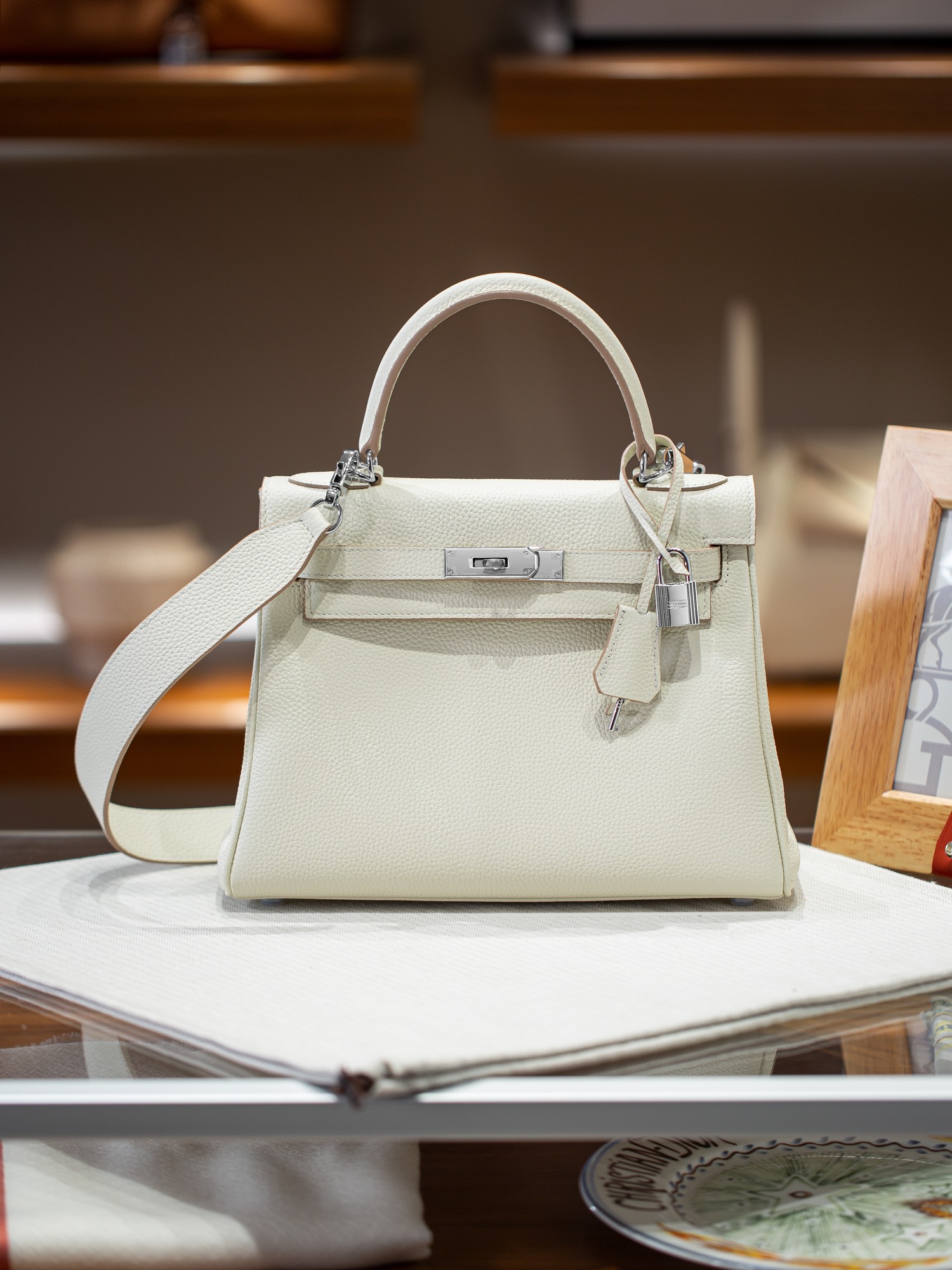 KELLY 28 FIRST LAYER TOGO COWHIDE WHITE
