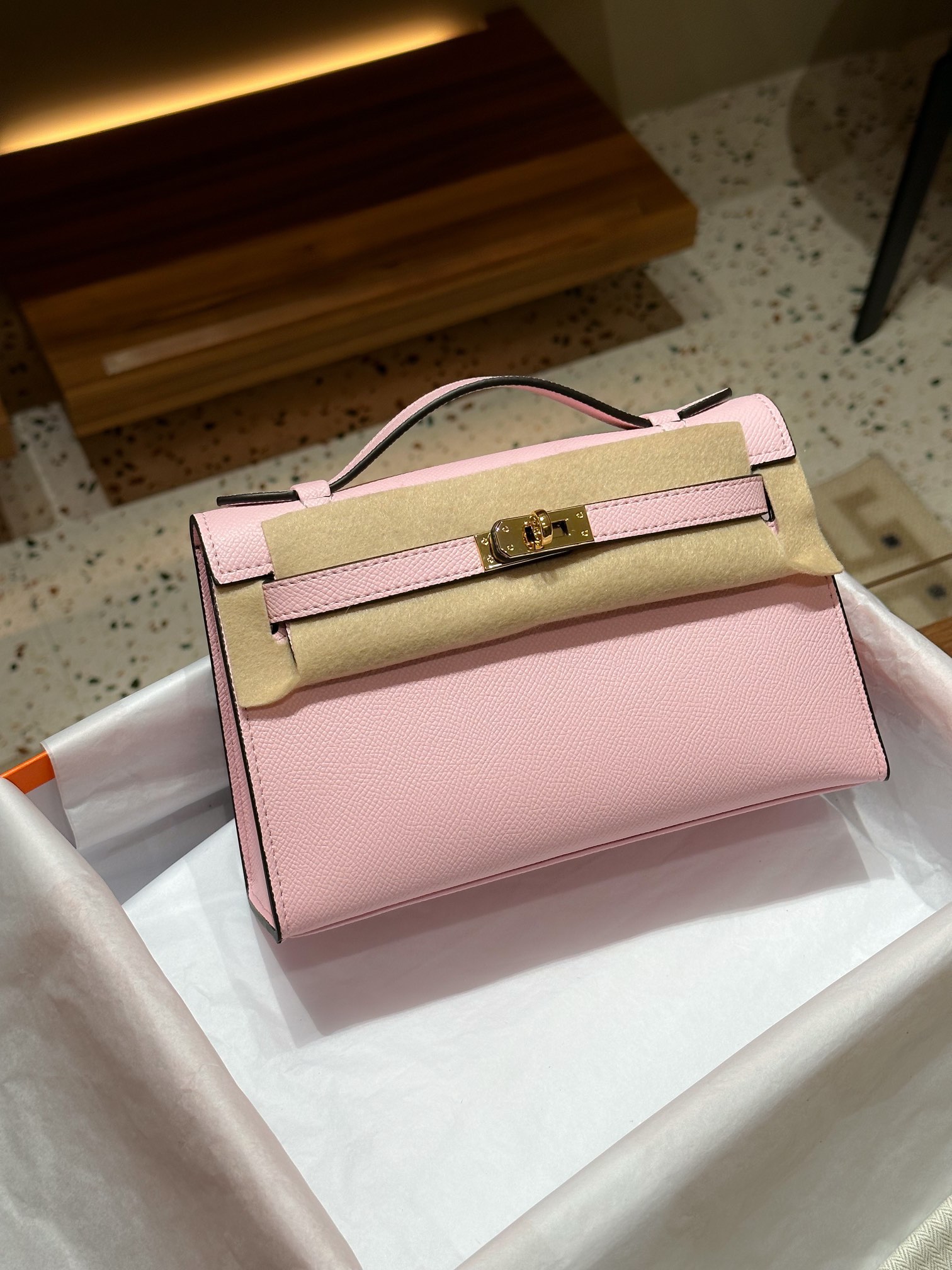 Herthtmes  Epsom Kelly Pochette Clutch