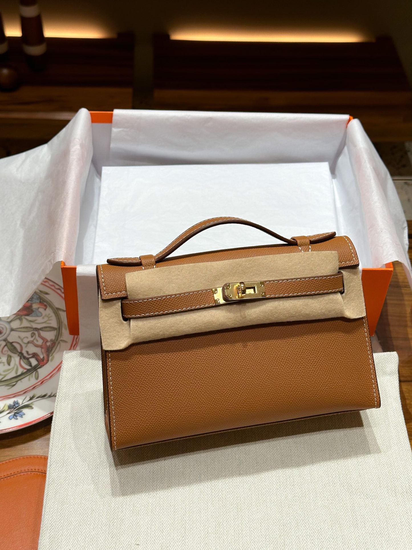 Herthtmes  Epsom Kelly Pochette Clutch