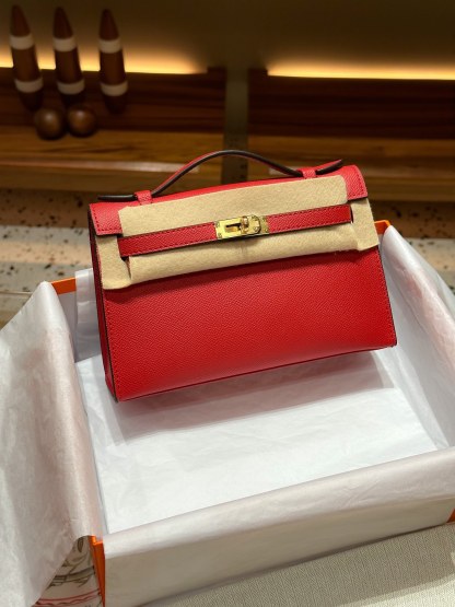 Herthtmes  Epsom Kelly Pochette Clutch