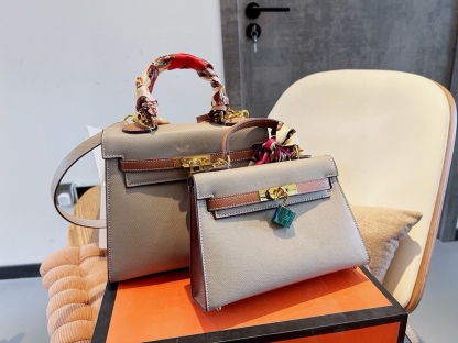Kelly 20/25 Bag