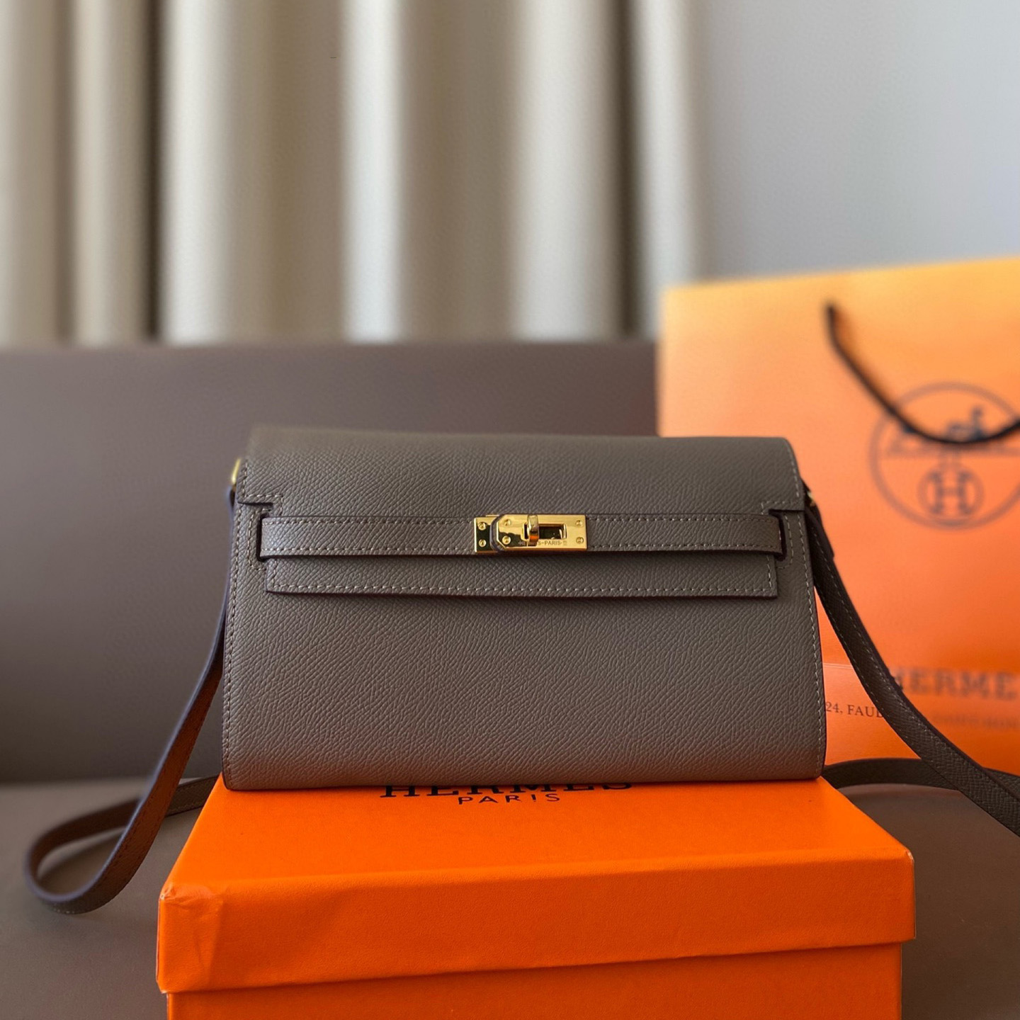 Epsom Kelly Wallet*