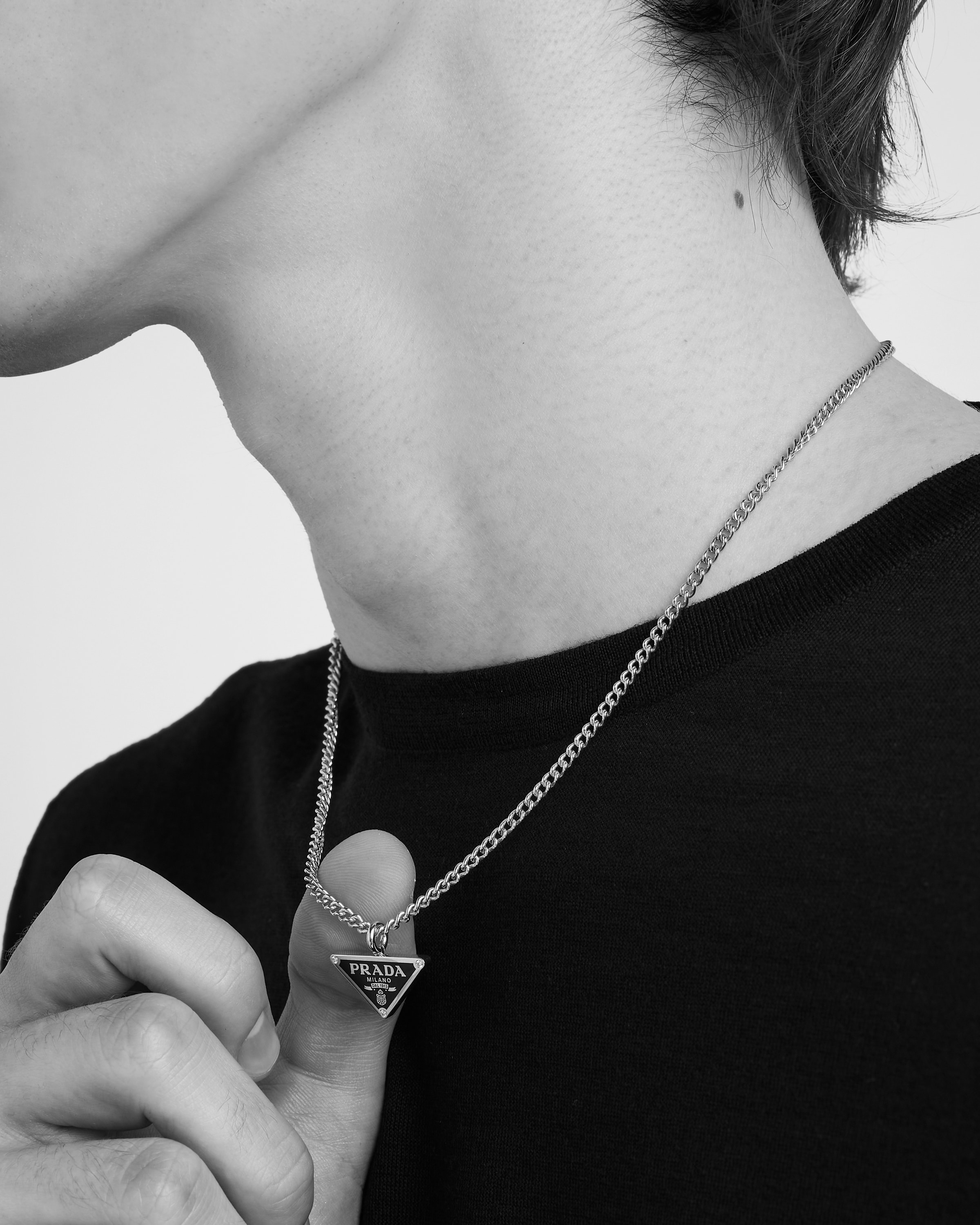 Eternal Gold pendant necklace in yellow gold with diamonds