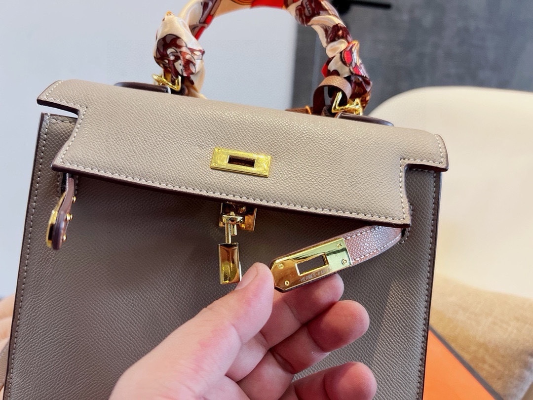 Kelly 20/25 Bag