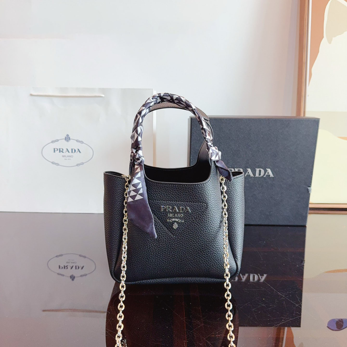 *Leather mini bag