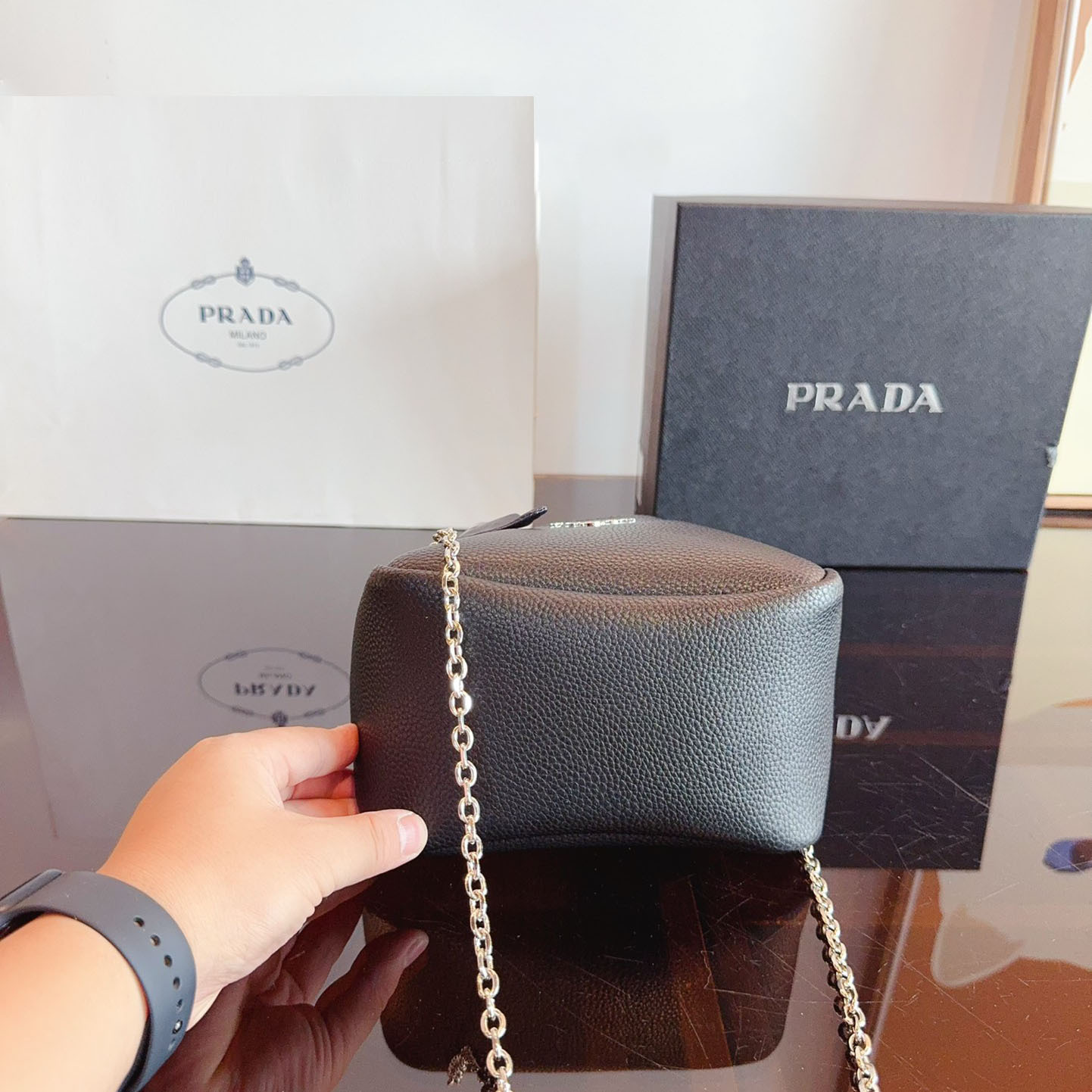 *Leather mini bag