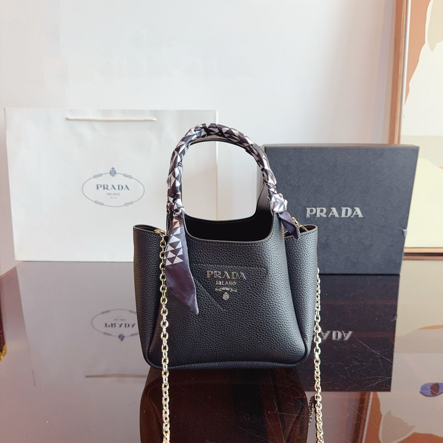 *Leather mini bag