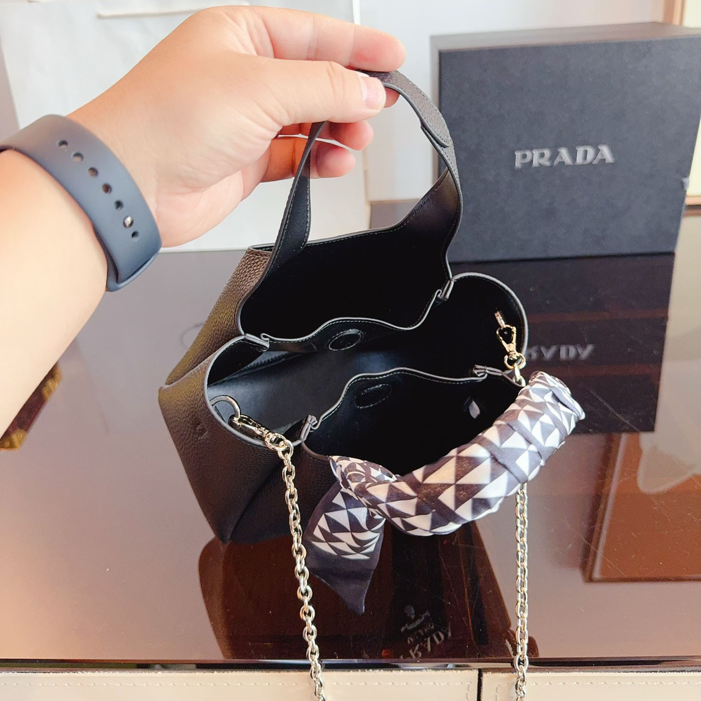 *Leather mini bag