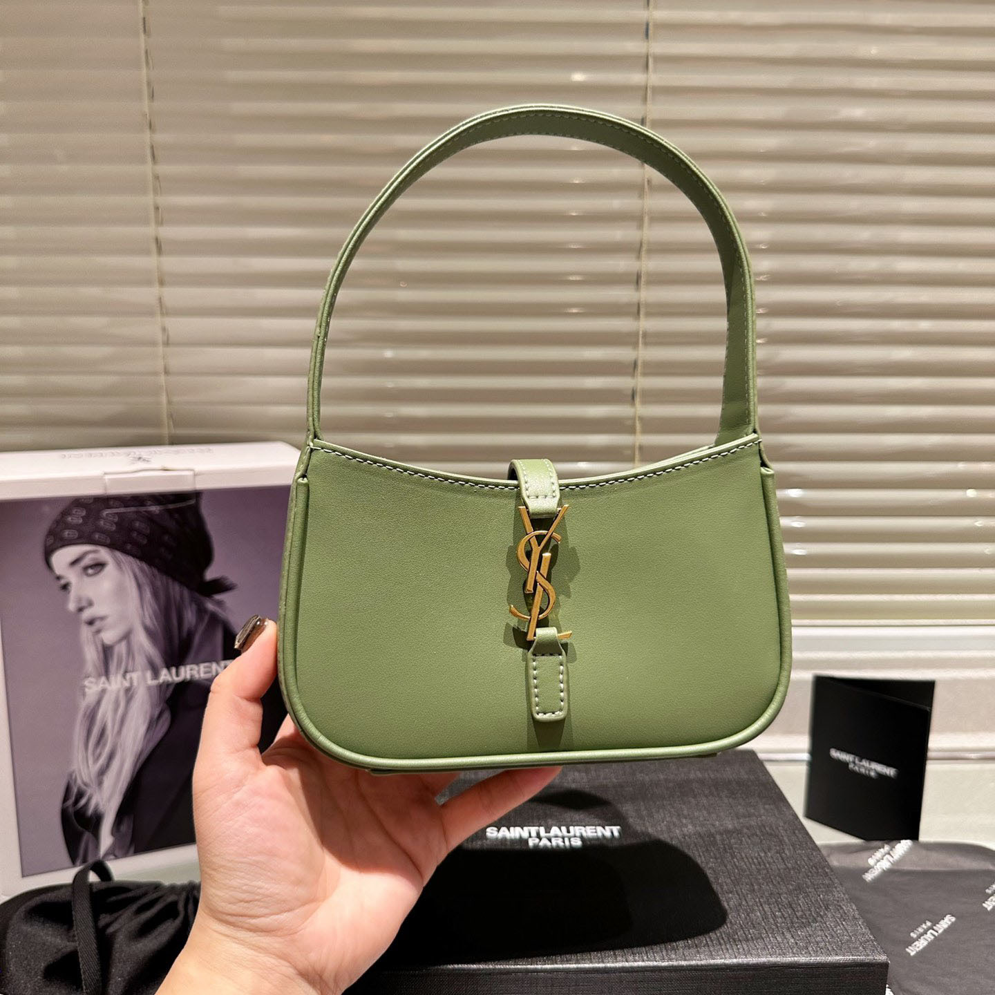 LE 5 À 7 IN VEGETABLE-TANNED LEATHER