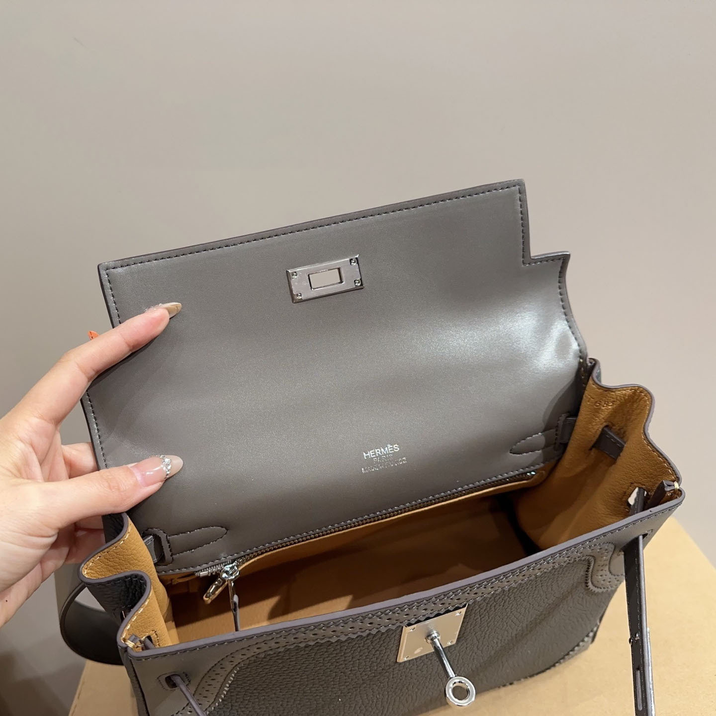 Kelly 28 Sellier Bag Gold Epsom Leather with Gold Hardware