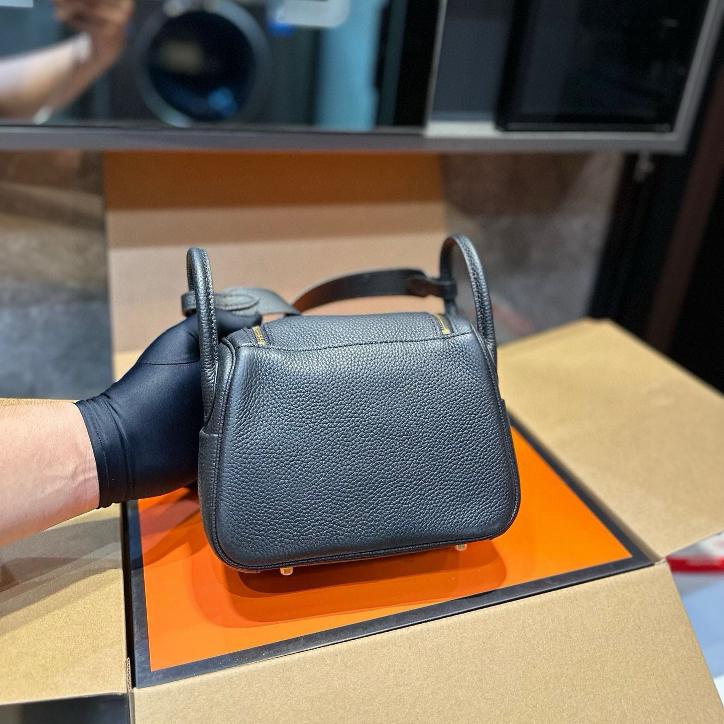 Lindy 26 Bag Coveted Etoupe Clemence Leather Palladium
