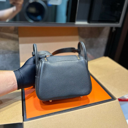 Lindy 26 Bag Coveted Etoupe Clemence Leather Palladium