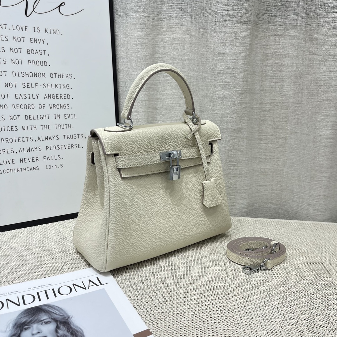 Herthtmes Togo Birkin 20/25 Bottle White Bag